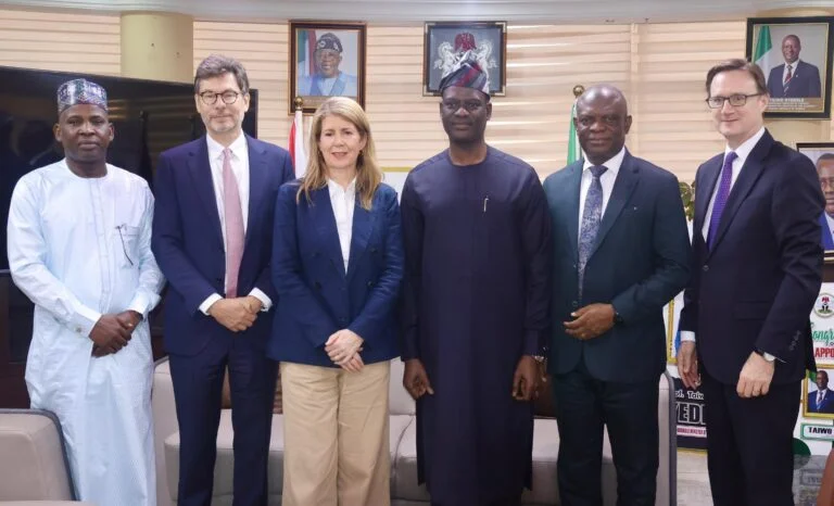 UK, Nigeria unveil £15 million Growth Programme aimed at unlocking private investment and accelerating economic transformation between them.