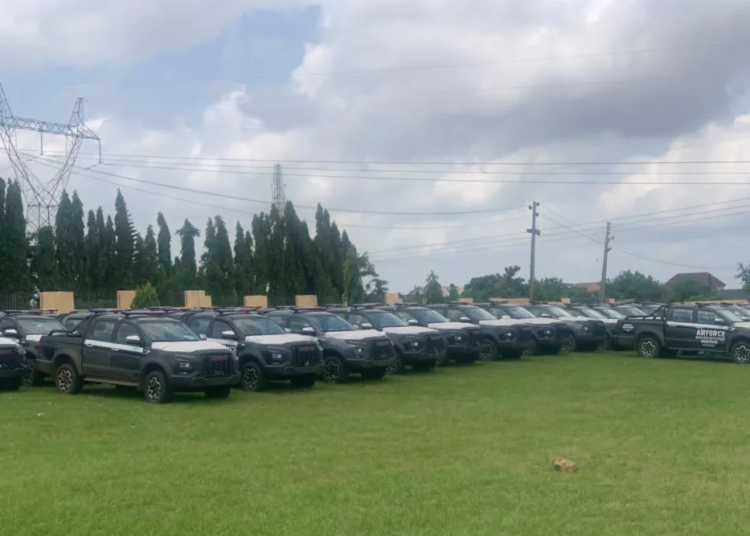Osun ALGON donates patrol vehicles to security agencies
