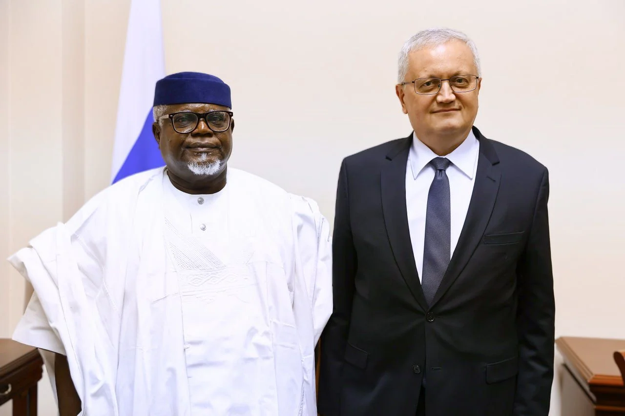 R-L: Borisenko Evgenievich, with Amb. Joseph Iji, Nigeria’s newly appointed Ambassador to Russia.
