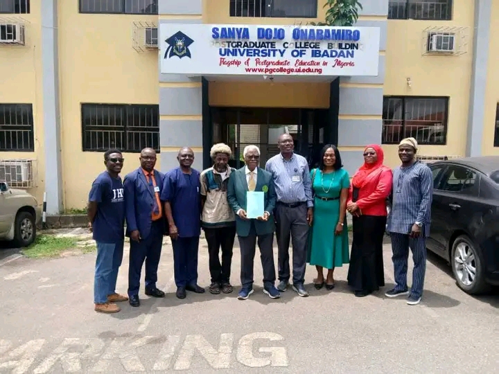 Prof. Mark Nwagwu (5th from left) -