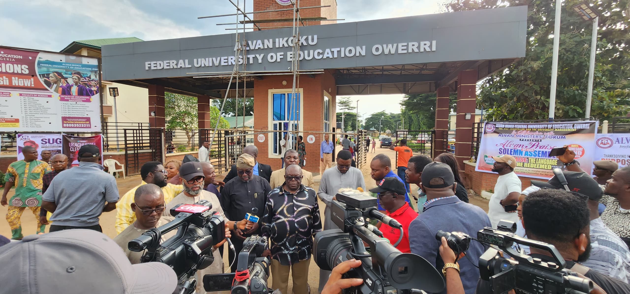 Renewed Hope Ambassadors and members of the Presidential Communications inspect strategic federal and state government projects in Imo State.