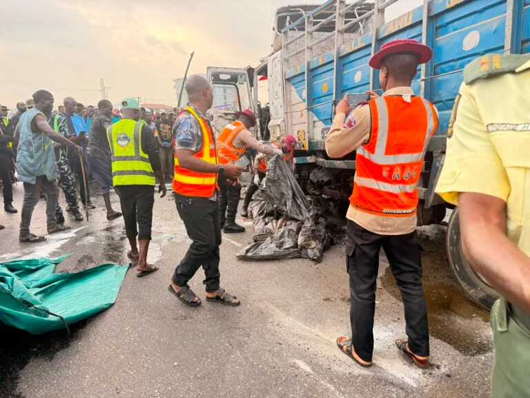 FRSC advises motorists to use alternative routes as multiple accidents lock down the Kara bridge section of Lagos -Ibadan expressway