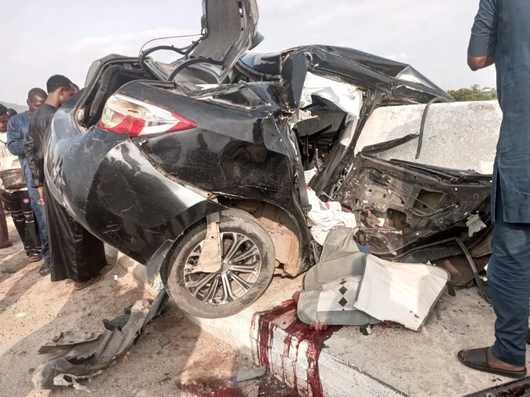 Three young men died on the spot as car lost control and crashed into the culvert of a bridge on Deidei- Idu- Karmo New Road in Abuja.