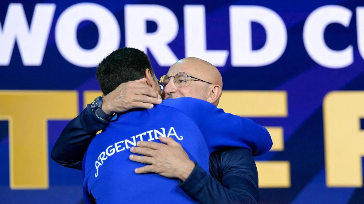 Teacher vs Student: Scaloni, De la Fuente’s emotional reunion before 2026 World Cup final