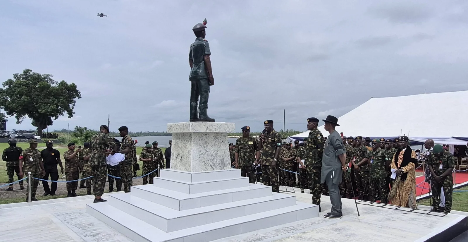 (COAS), Lt.-Gen. Waidi Shaibu, on Sunday unveiled a cenotaph in honour of 11 Nigerian Defence Academy (NDA) naval cadets who died in a boat accident during training in 1990.